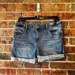 Time And Tru Women’s Blue Denim Jeans Size:10 Shorts
